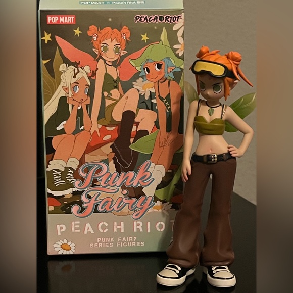 Pop Mart Peach Riot Punk Fairy Series Figure - Gigi Leaf - Picture 2 of 2